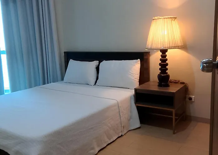 Roxas Blvd Stunning Near Us Embassy 아파트 마닐라